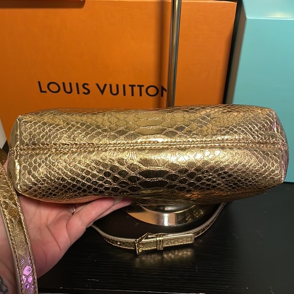 Micheal Kors python clutch/crossbody - Picture 11 of 15
